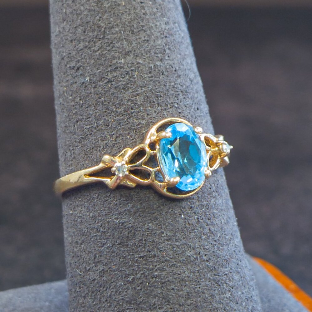 14k Gold Oval Blue Topaz Ring with Diamond Accents - Picture 7 of 15